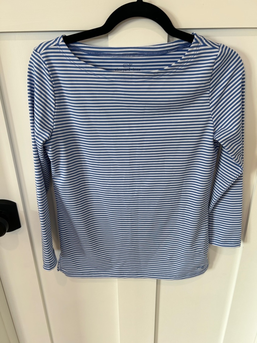 Vineyard Vines Blue and White Striped Boatneck Long Sleeve Top (Size XS)